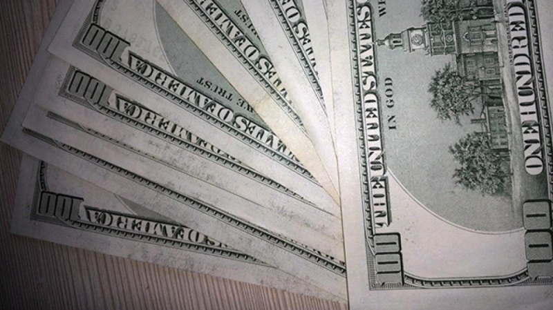 Китайский эксперт считает отказ России от доллара насмешкой над Вашингтоном