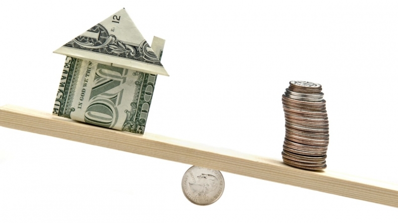 Экономист Переславский поделился эффективным способом хранения заначки