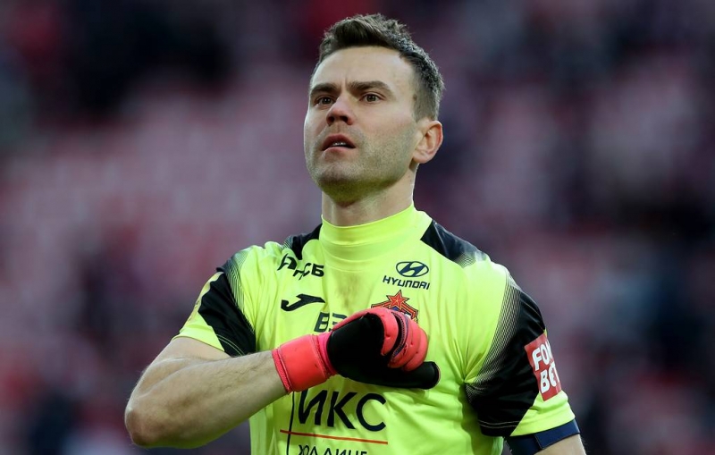 Акинфеев побил рекорд по количеству матчей в чемпионатах России по футболу