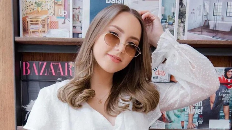 "Он/они": дочь Эминема объявила себя небинарной персоной, сменив имя