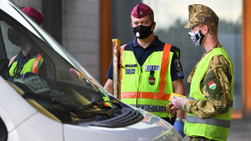 В Венгрии разрешили въезд непривитым россиянам с отрицательным ПЦР-тестом