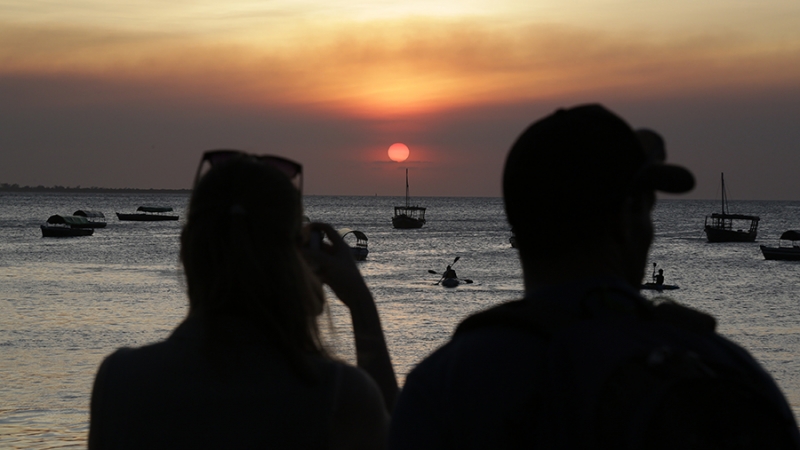 Россия продлила приостановку полетов в Танзанию до 1 октября